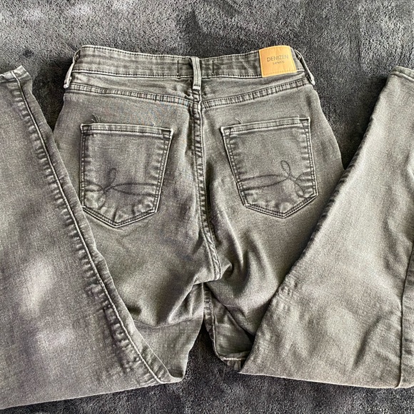 Denizen Levi’s - Picture 2 of 2